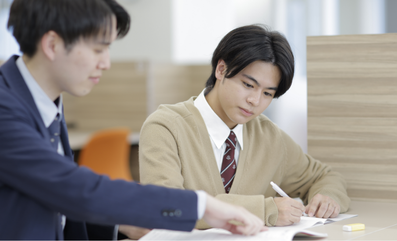 個別指導と演習を組み合わせた学力が伸びる学習システム