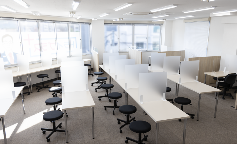 集中して勉強ができる自由に使える自習スペース
