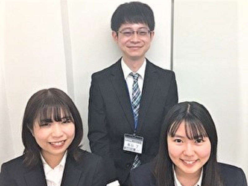 別の個別塾から転塾し、小論文対策を丁寧に指導してもらえた。第一志望校と同系統で受けやすい大学案内も有り難かった!