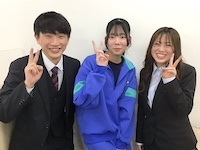自習中に先生が巡回してくれてわからないところを教えてもらえました。いつも応援してくれていたので頑張れました!