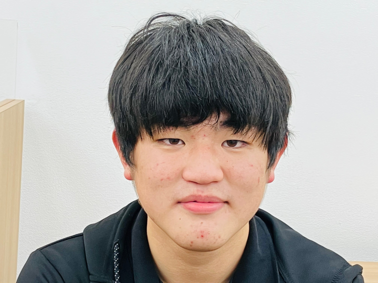 好きだった理科が授業を受けてもっと好きになった。英語と数学が苦手だったが得意に変わり合格できた!