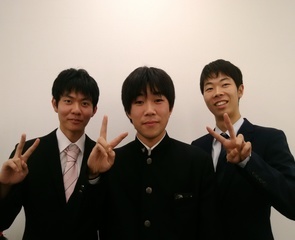 ハードな部活動の合間にしっかり勉強!そして薬学部に合格!