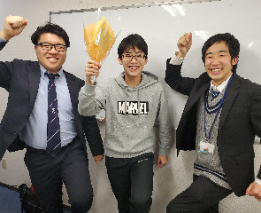 1時間の授業の後、30分の演習授業で習ったことを補強できる。
