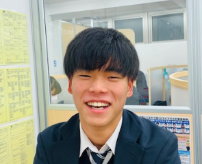 自分一人だけじゃなく、一緒に応援してくれる先生達がいたから、最後までやり遂げる事ができました!