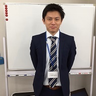 山河先生