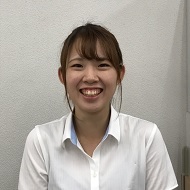 横浜 万央 先生