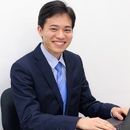 国田悠希 先生